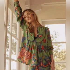Anthropologie Lively Floral & Bird Print Top Size Small